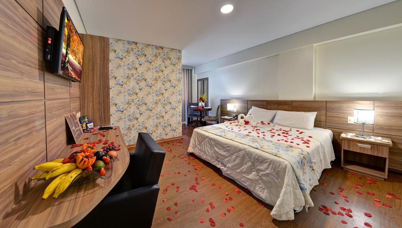 Porto Minas E Convencoes Hotel